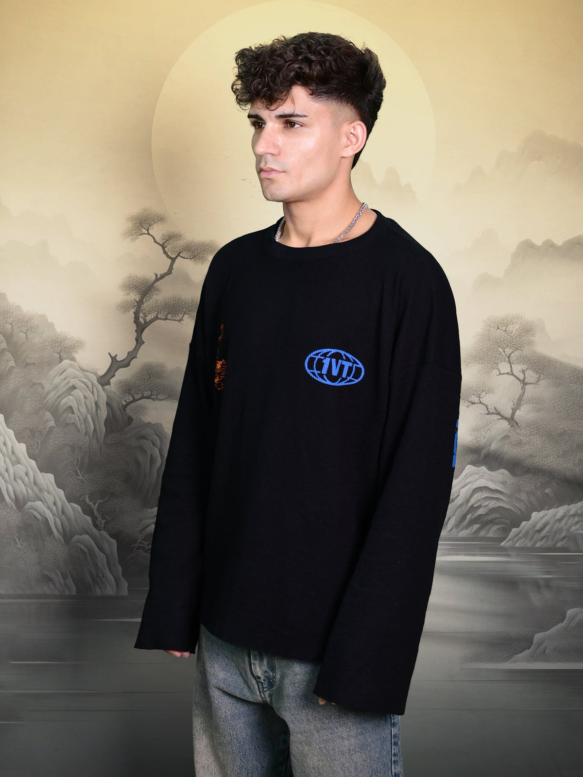 TWIN TIGERS WAFFLE BLACK T-SHIRT