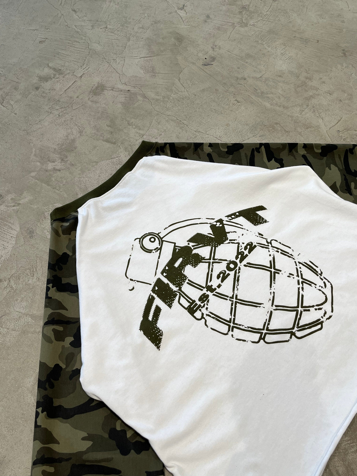 CAMO GRENADE FULL SLEEVE T-SHIRT
