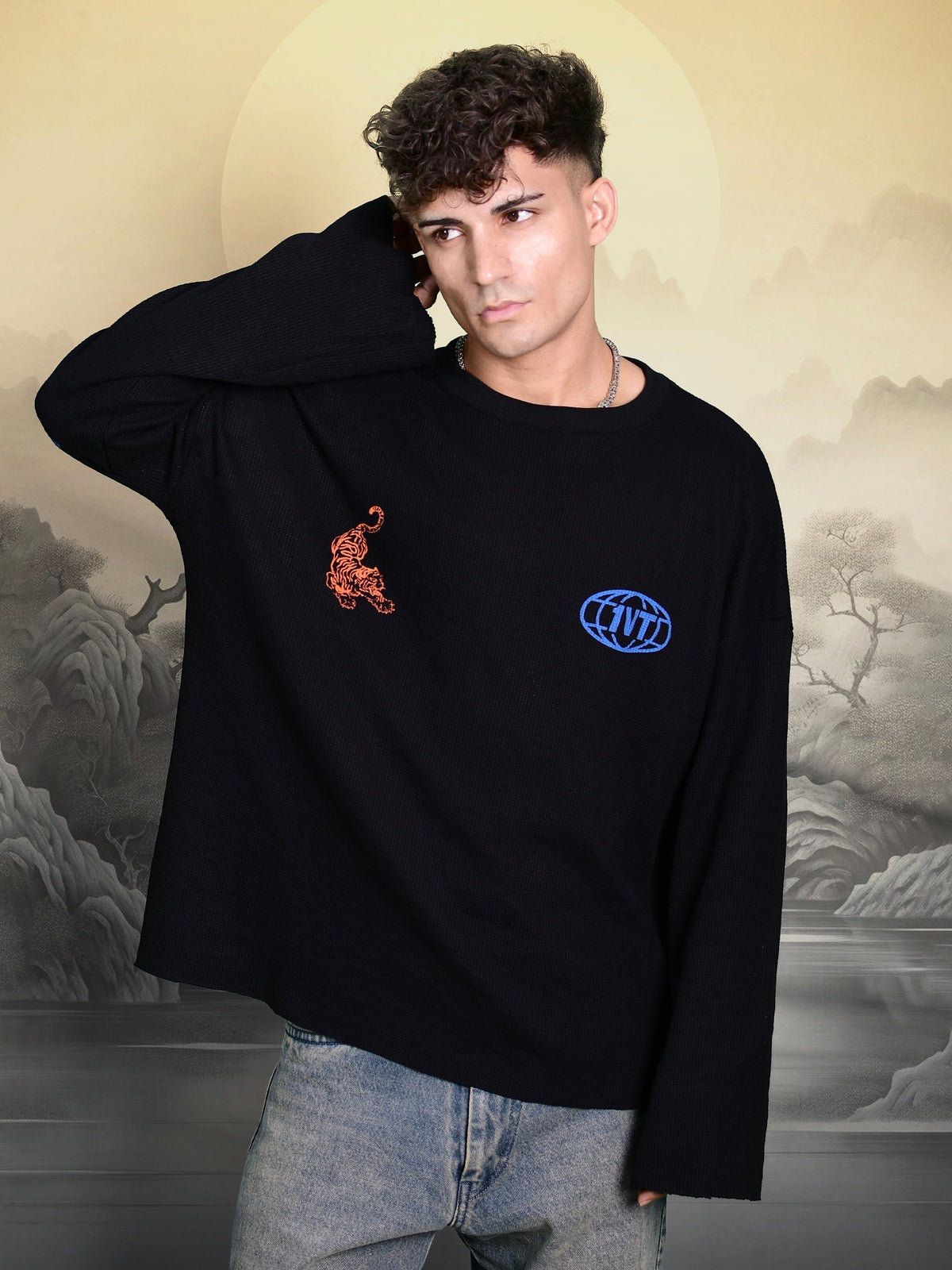 TWIN TIGERS WAFFLE BLACK T-SHIRT