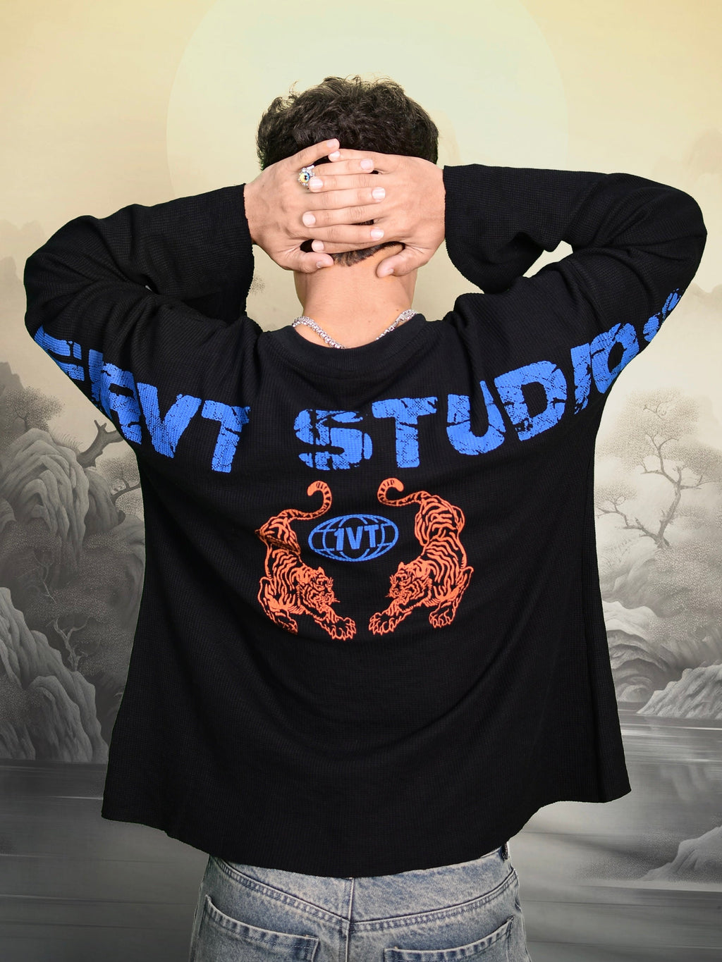 TWIN TIGERS WAFFLE BLACK T-SHIRT