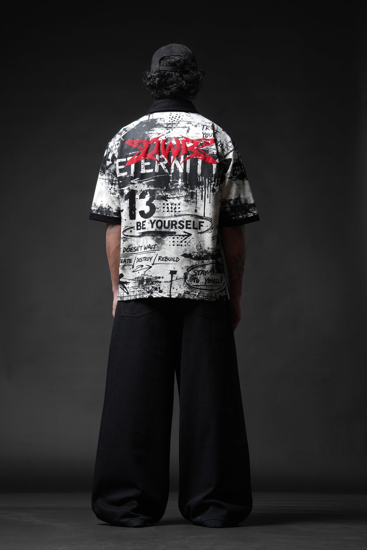 Be Yourself Collar T-shirt