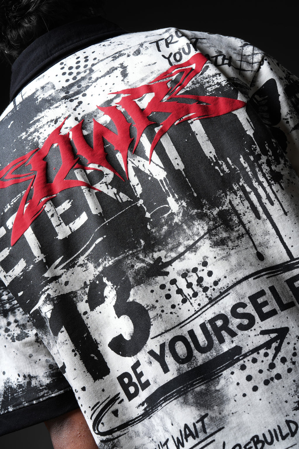 Be Yourself Collar T-shirt